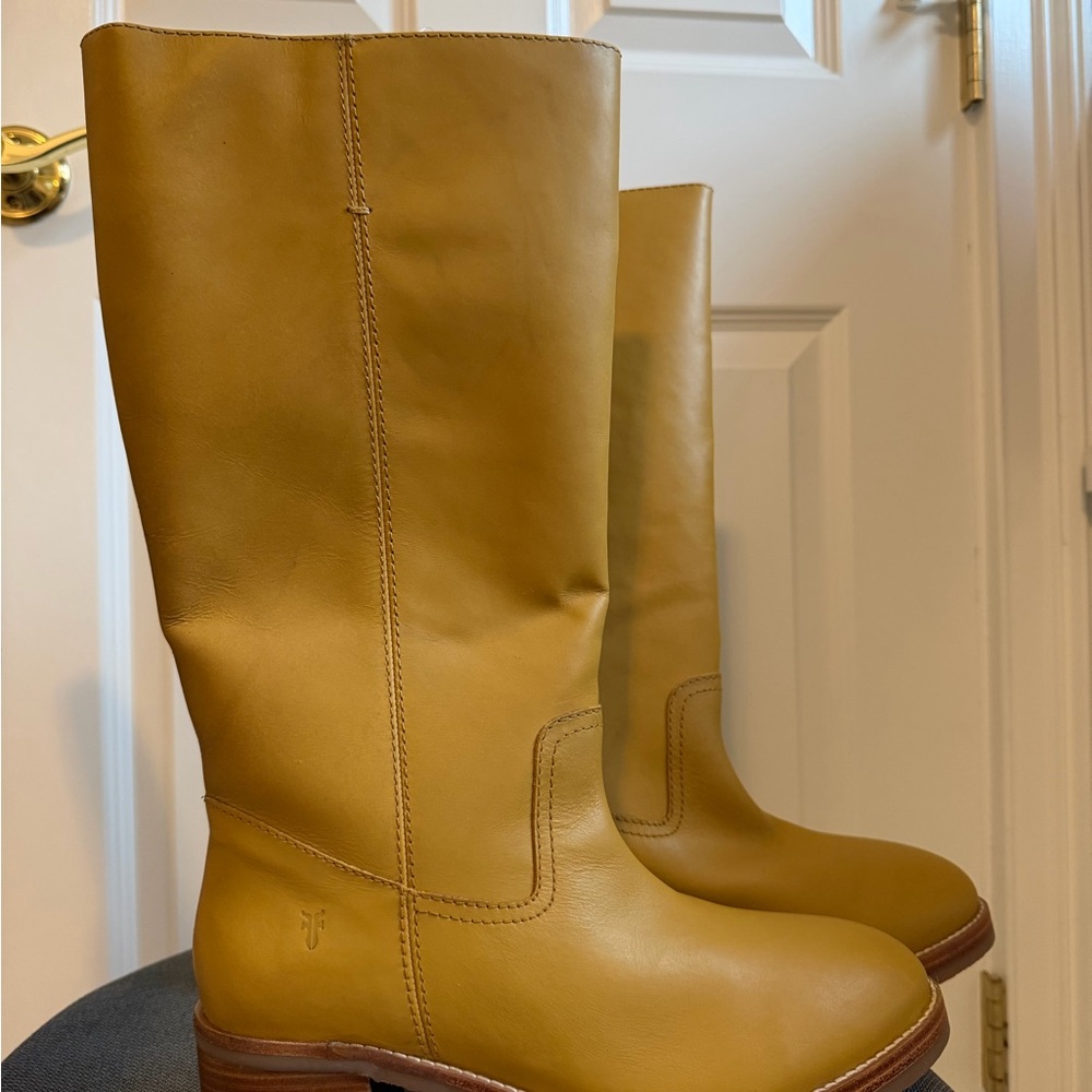 Frye Women's Campus Mustard Leather Heeled Boots